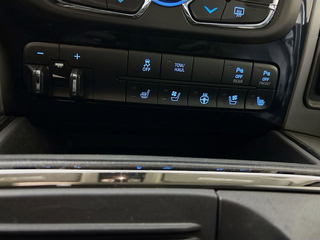 Used 2018 RAM 1500 Sport image 39