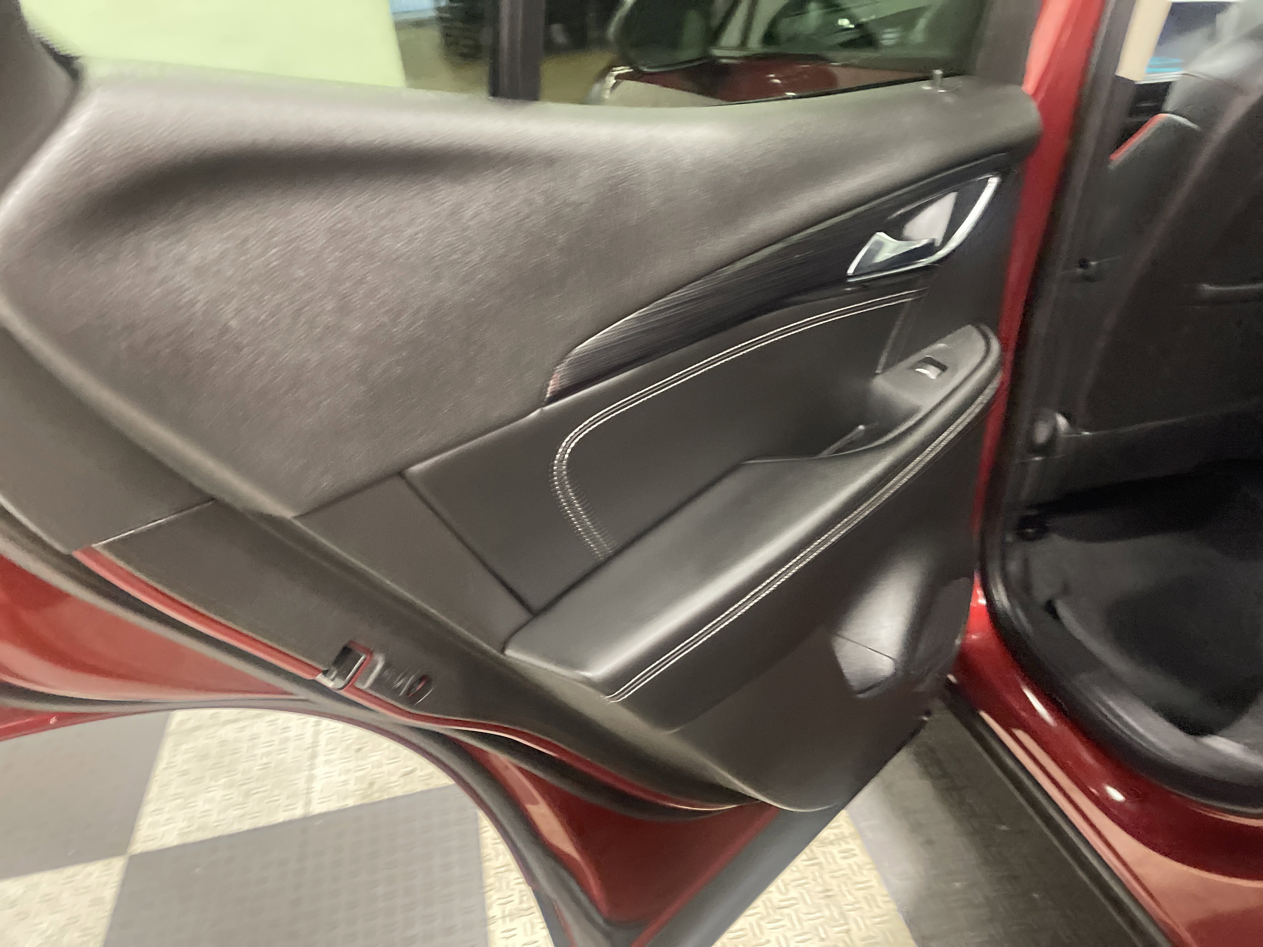 Used 2023 Buick Envision Essence w/ Sport Touring Package image 15