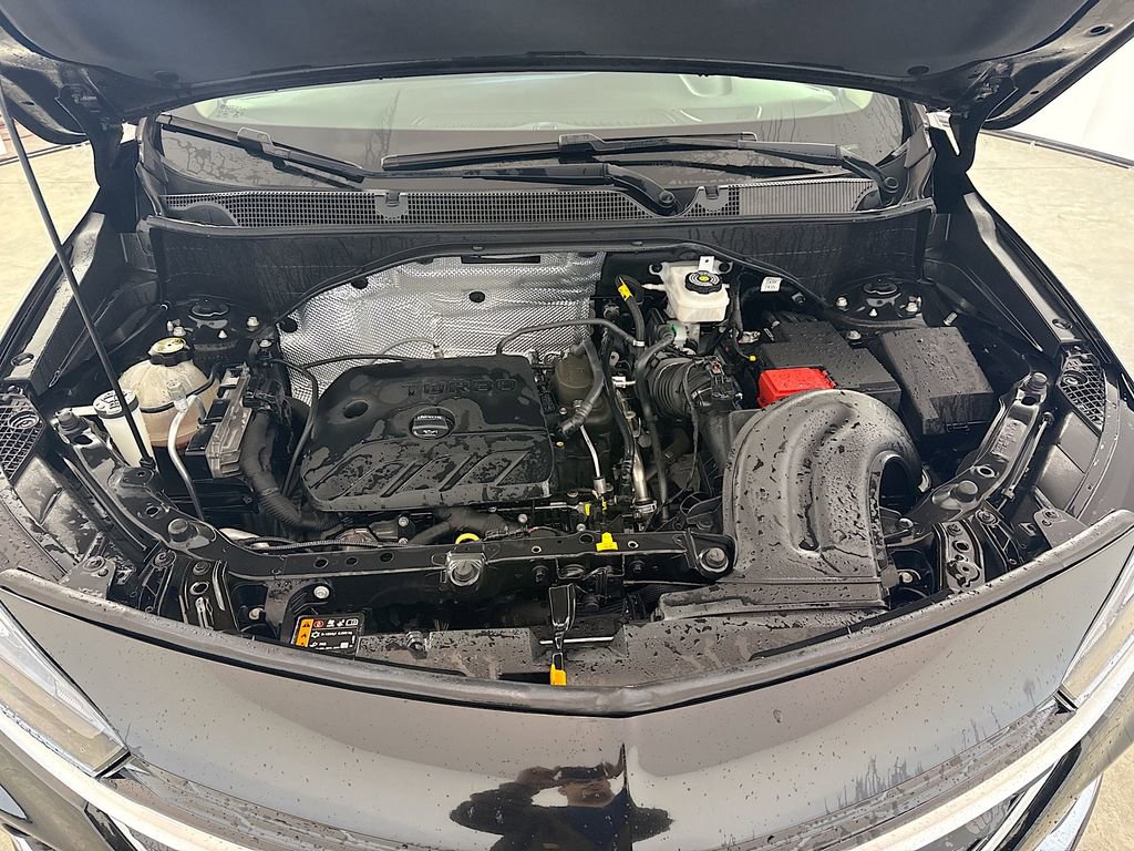 Used 2022 Buick Encore GX Essence FWD image 27