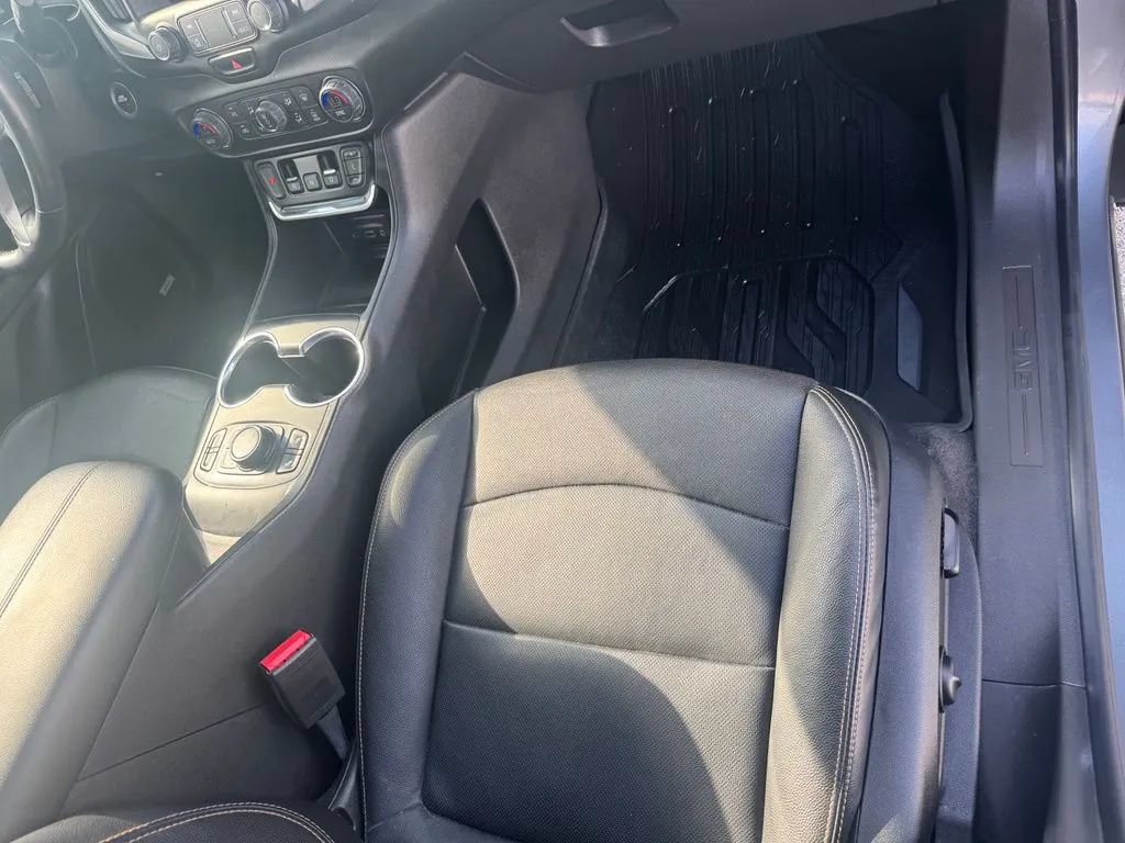 Used 2020 GMC Terrain SLT w/ Preferred Package AWD/4WD image 15
