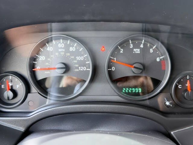 Used 2013 Jeep Compass Sport AWD/4WD image 16