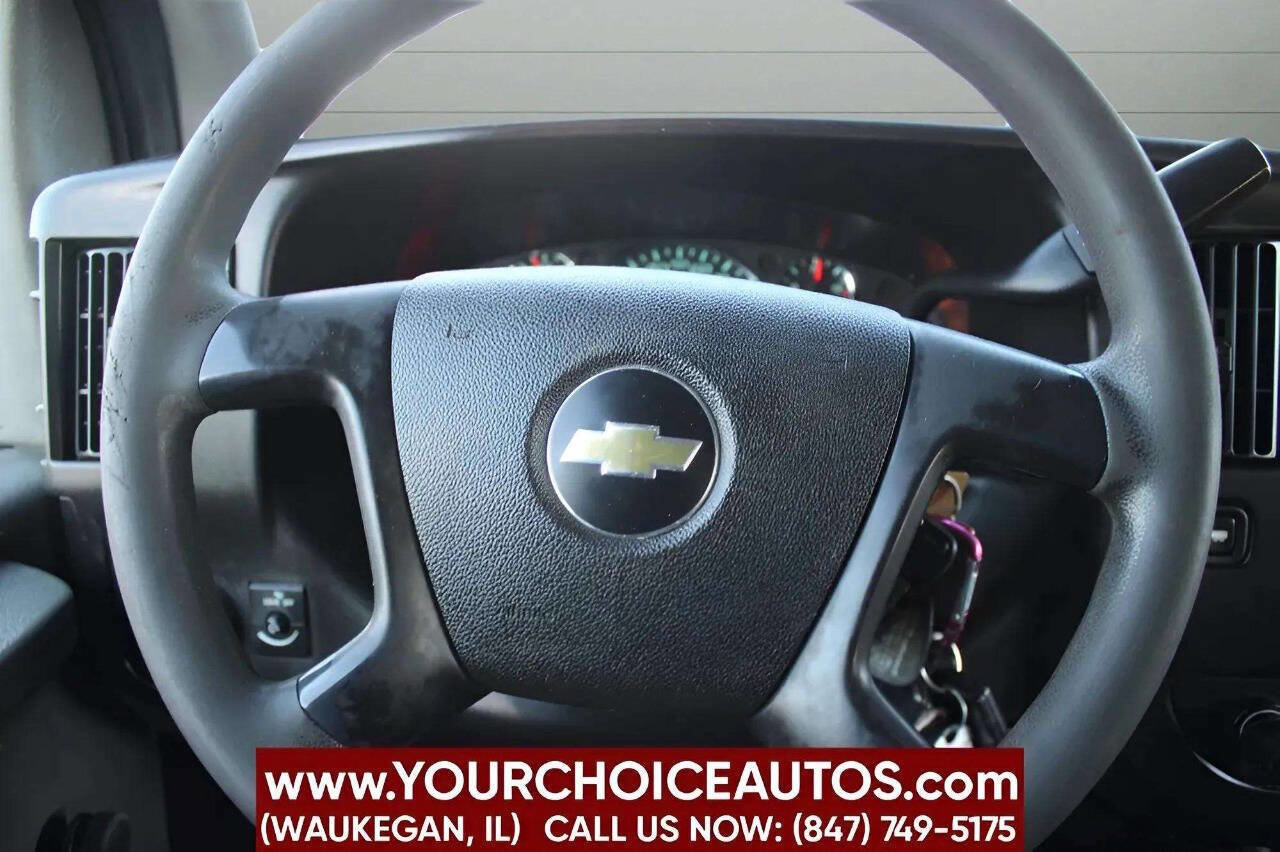 Used 2012 Chevrolet Express 2500 image 21