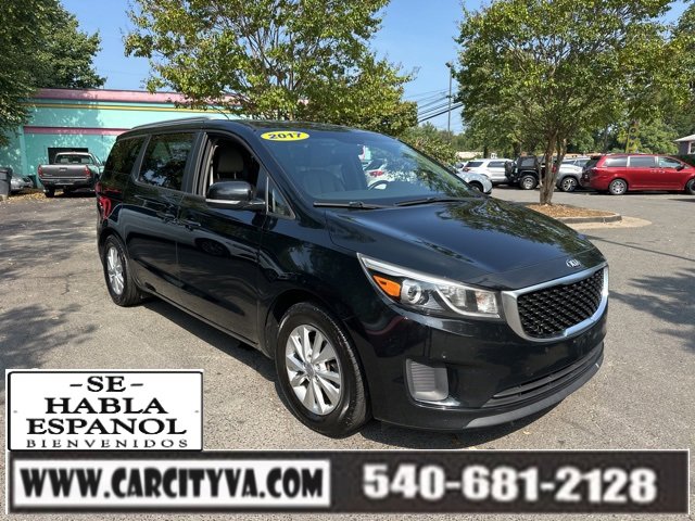 Used 2017 Kia Sedona LX w/ LX Essentials Premium Package