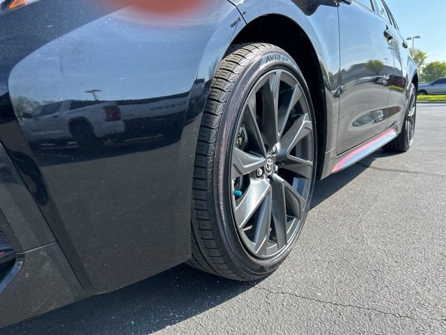 Used 2023 Toyota Corolla SE w/ SE Package image 10