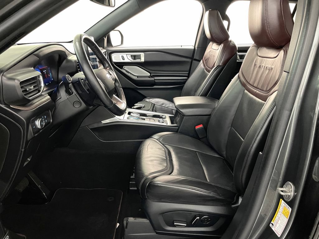 Used 2020 Ford Explorer Platinum w/ Premium Technology Package AWD/4WD image 10