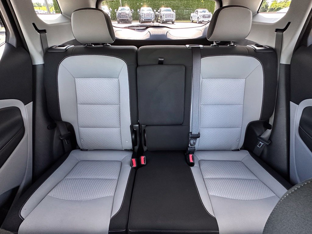 Used 2023 GMC Terrain SLE AWD/4WD image 27