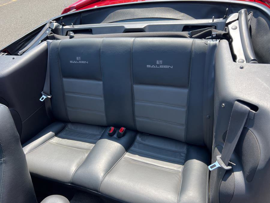 Used 2004 Ford Mustang GT RWD image 33