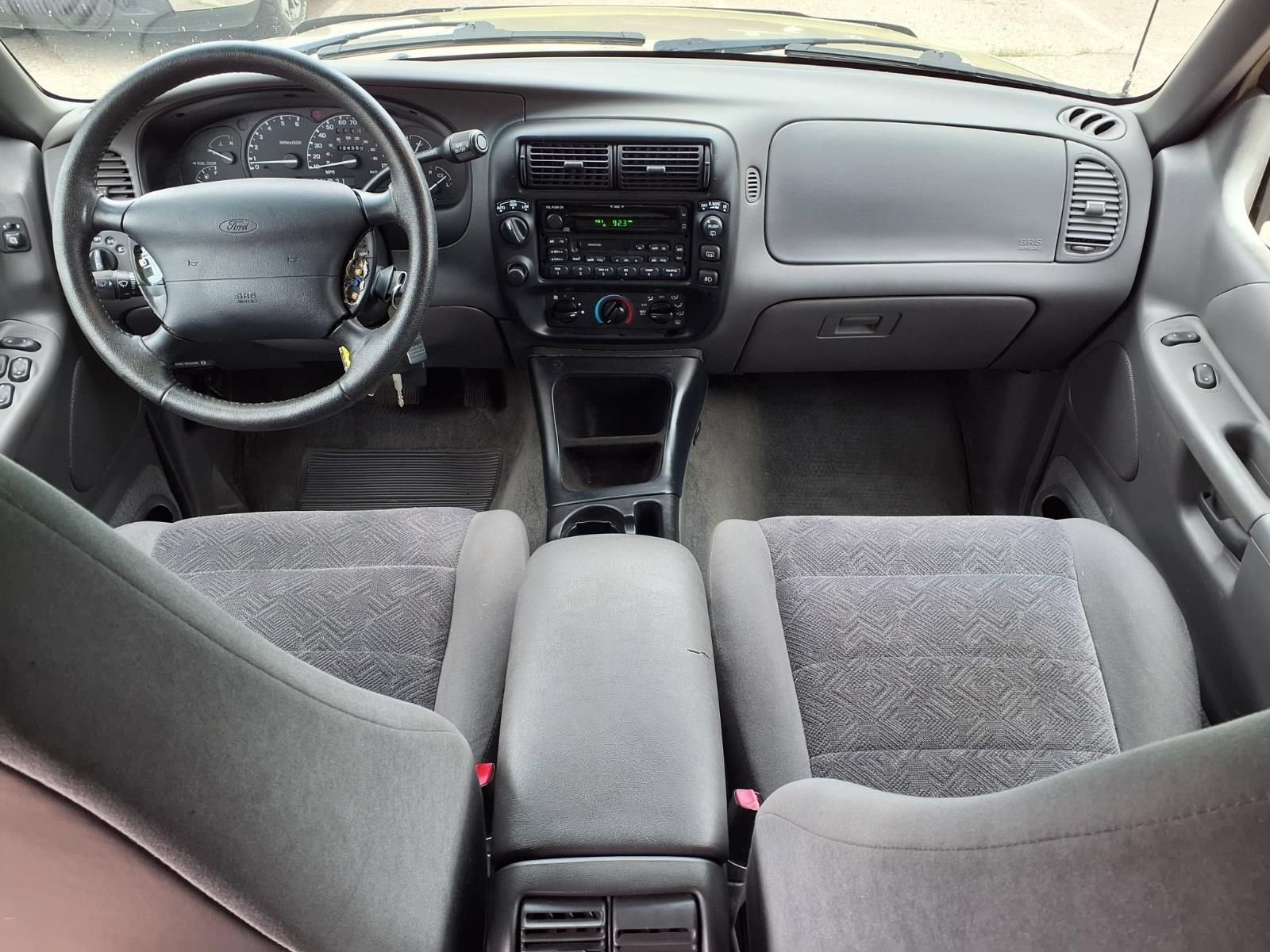 Used 2001 Ford Explorer XLT AWD/4WD image 13
