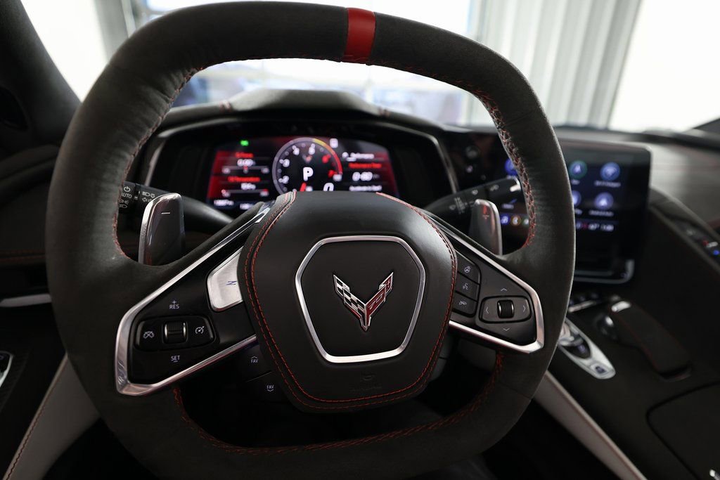 Used 2023 Chevrolet Corvette Stingray Premium Conv w/ Z51 Performance Package image 18