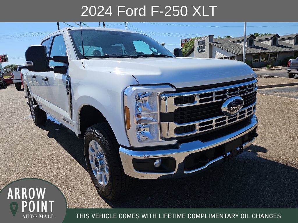 Used 2024 Ford F250 XLT image 2