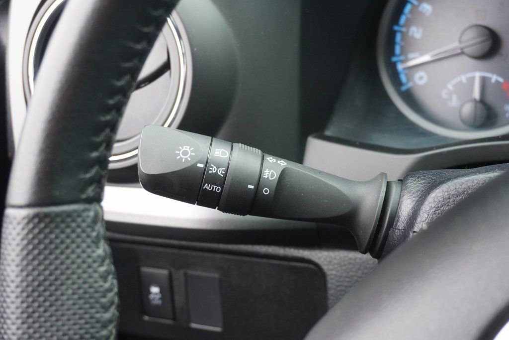 Used 2021 Toyota Tacoma TRD Sport image 18