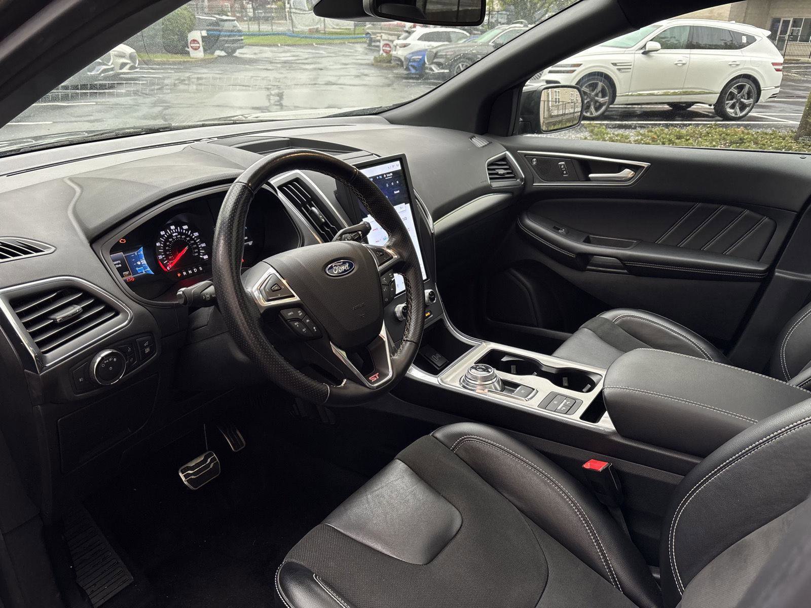 Used 2022 Ford Edge ST w/ Equipment Group 401A AWD/4WD image 8