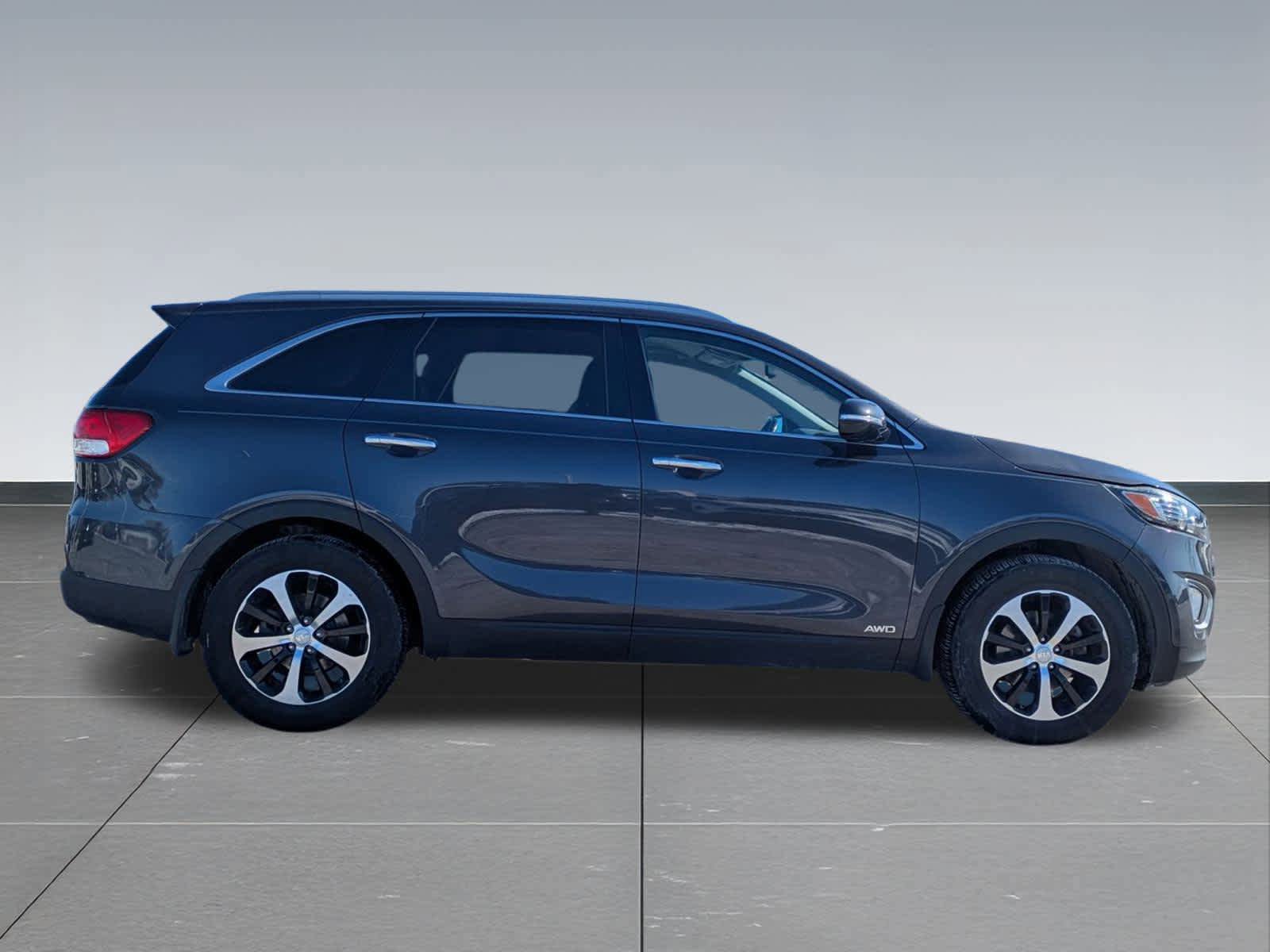 Used 2016 Kia Sorento EX image 7