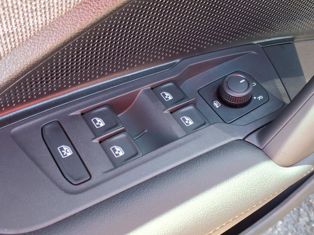 New 2025 Volkswagen Tiguan S image 11