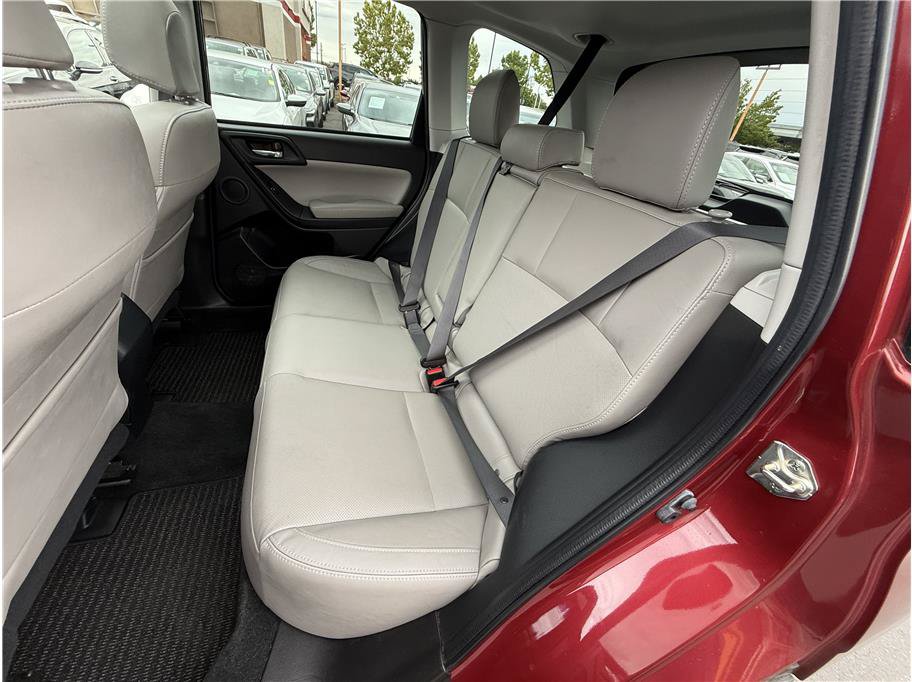 Used 2018 Subaru Forester 2.5i Limited AWD/4WD image 18