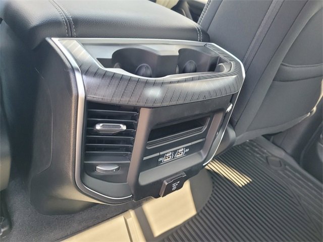 New 2026 RAM 1500 4x4 Crew Cab image 7