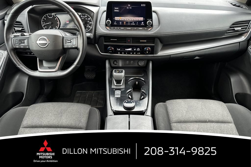 Used 2025 Nissan Rogue SV AWD/4WD image 5