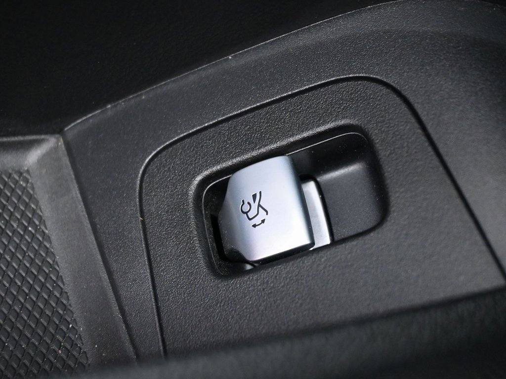 Used 2023 Mercedes-Benz EQE 350+ Sedan w/ Exclusive Trim Package image 24