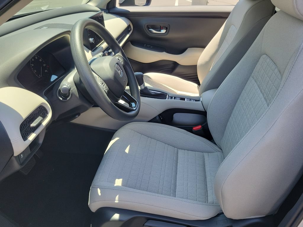 Certified 2027 Honda HR-V LX image 17