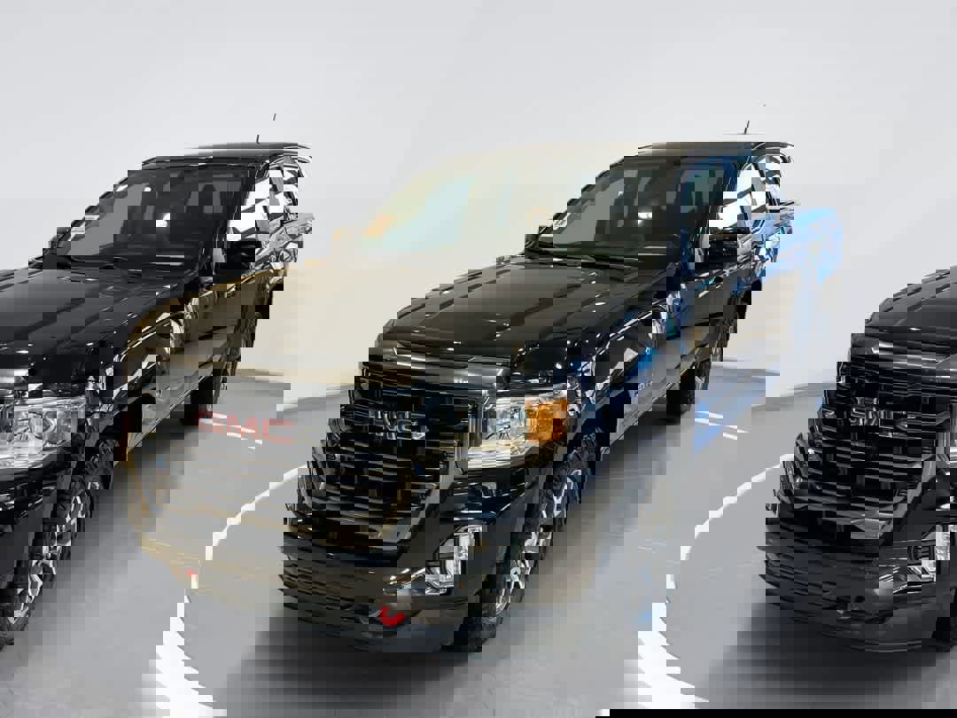 Used 2022 GMC Canyon AT4 image 1