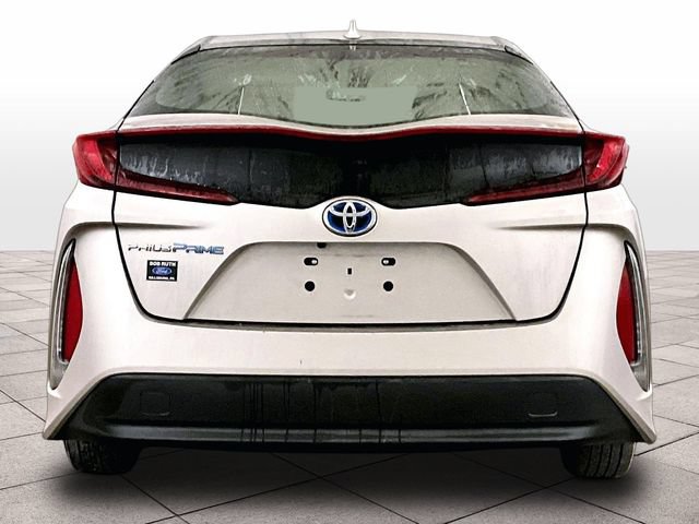 Used 2017 Toyota Prius Prime Plus w/ Carpet Mat Package FWD image 4