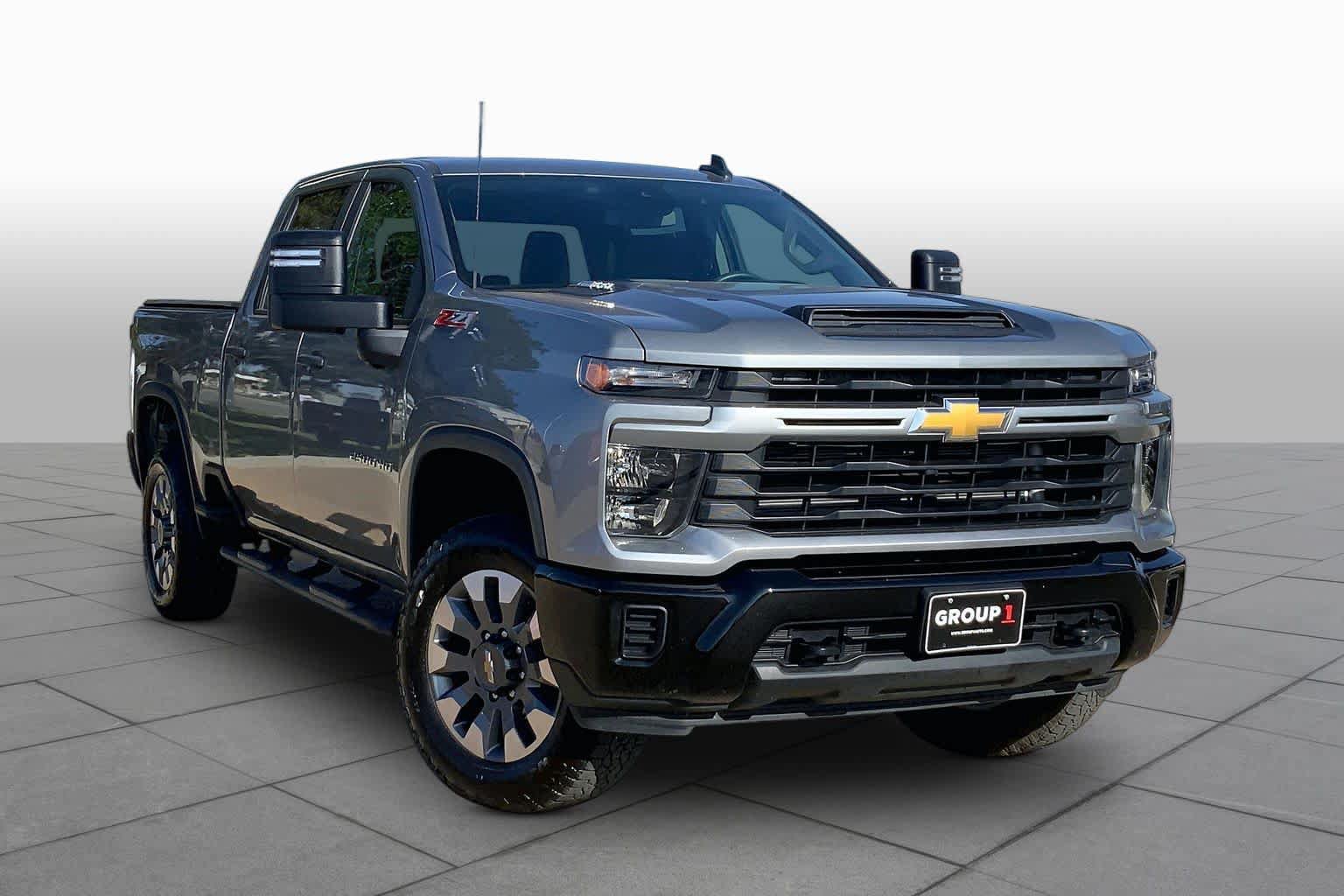 Used 2026 Chevrolet Silverado 2500 Custom w/ Z71 Off-Road Package AWD/4WD image 3