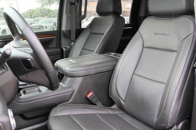 Used 2026 GMC Sierra 2500 Denali w/ Technology Package AWD/4WD image 5