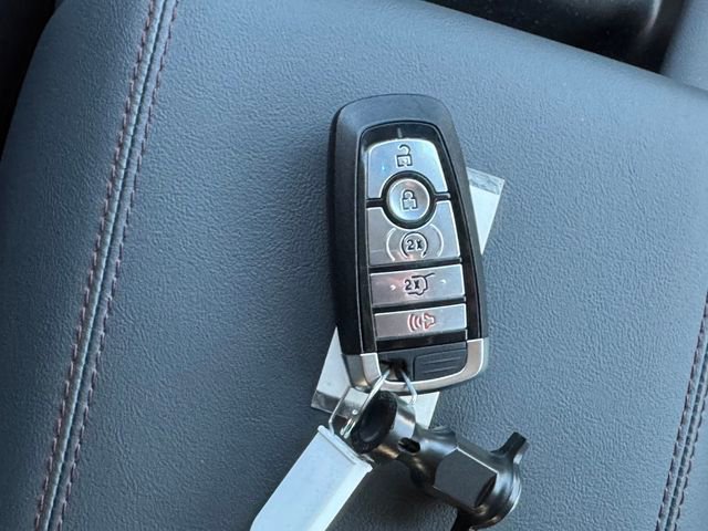 New 2026 Ford Explorer Active w/ Active Comfort Package image 25