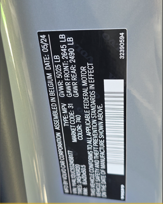 Used 2025 Volvo XC40 B5 Plus w/ Protection Package Premier AWD/4WD image 17