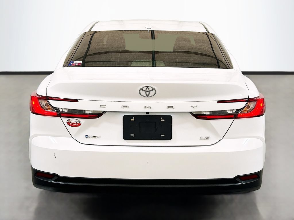 Used 2025 Toyota Camry LE w/ Convenience Package FWD image 5