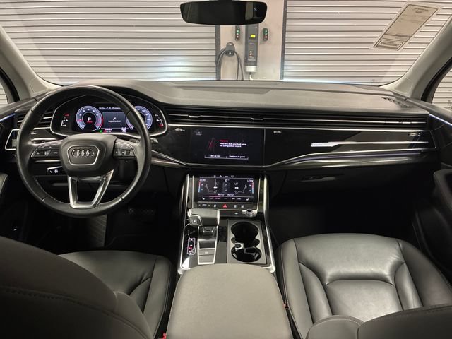 Used 2025 Audi Q7 3.0T Premium Plus AWD/4WD image 12