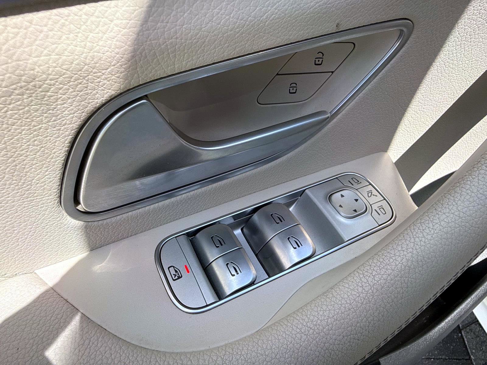 Certified 2024 Mercedes-Benz GLE 350 4MATIC image 19
