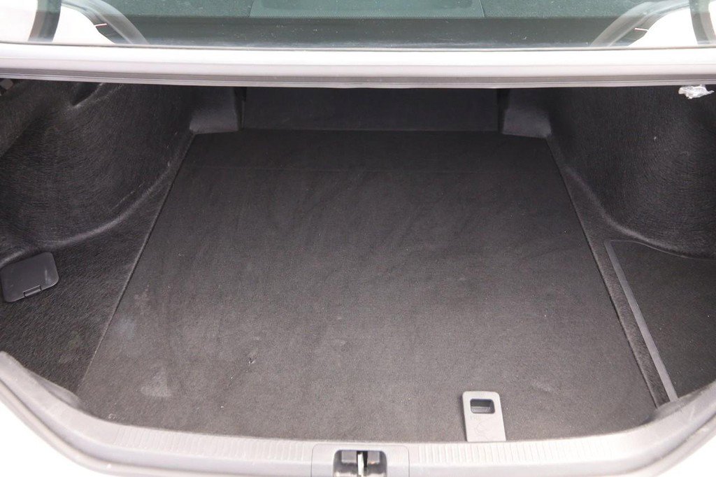 Used 2025 Toyota Camry LE FWD image 7