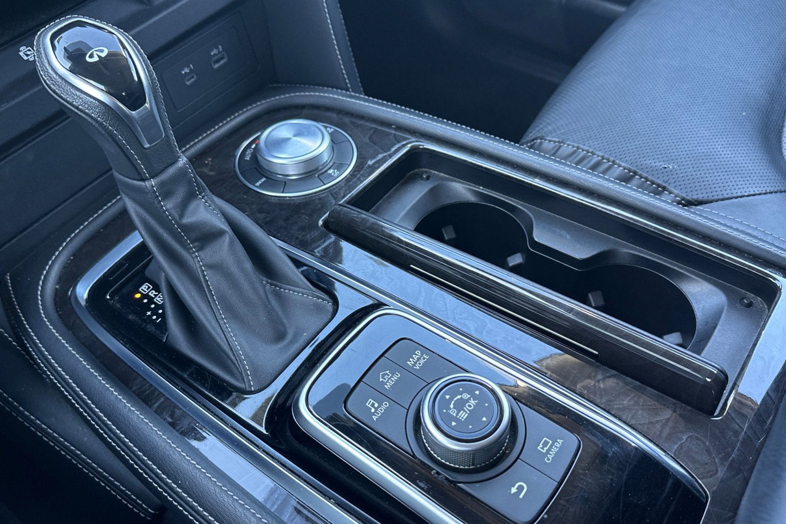 Used 2024 INFINITI QX80 Luxe image 23