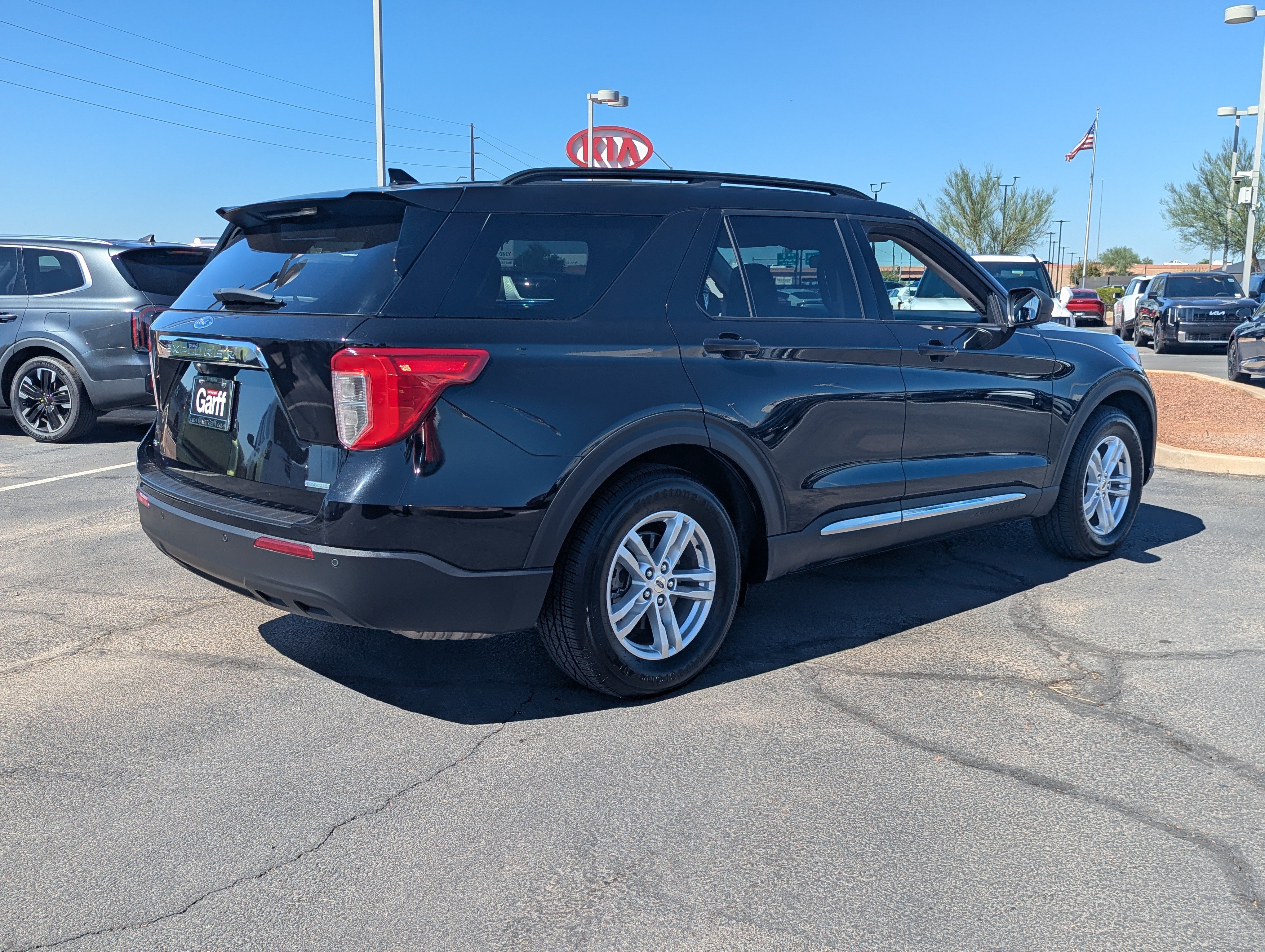 Used 2020 Ford Explorer XLT RWD image 5