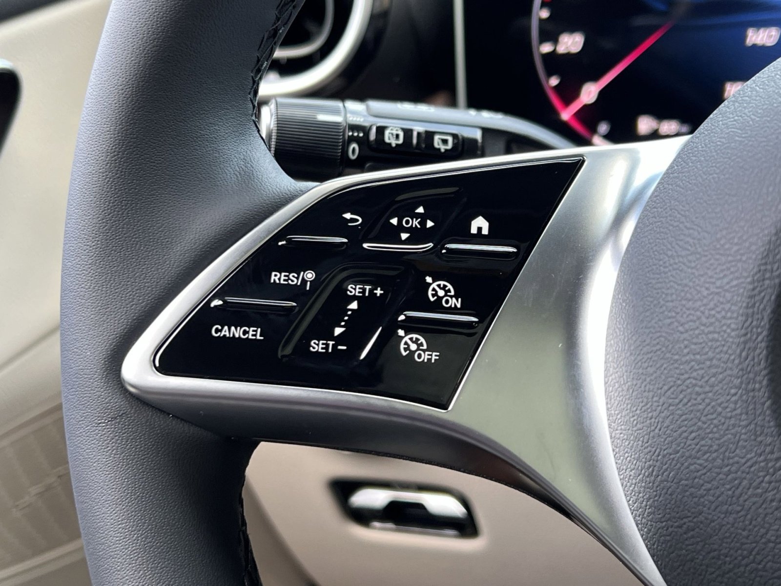 Certified 2026 Mercedes-Benz GLC 300 4MATIC image 30