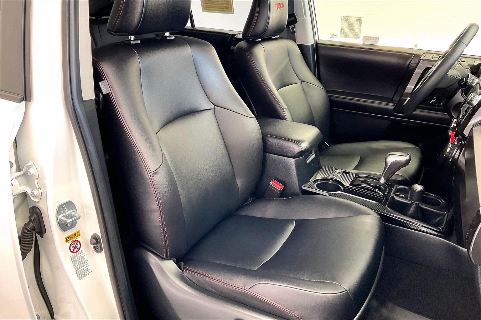 Used 2017 Toyota 4Runner TRD Off-Road Premium AWD/4WD image 6