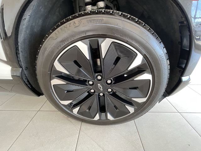 Certified 2025 Chevrolet Blazer EV RS image 14