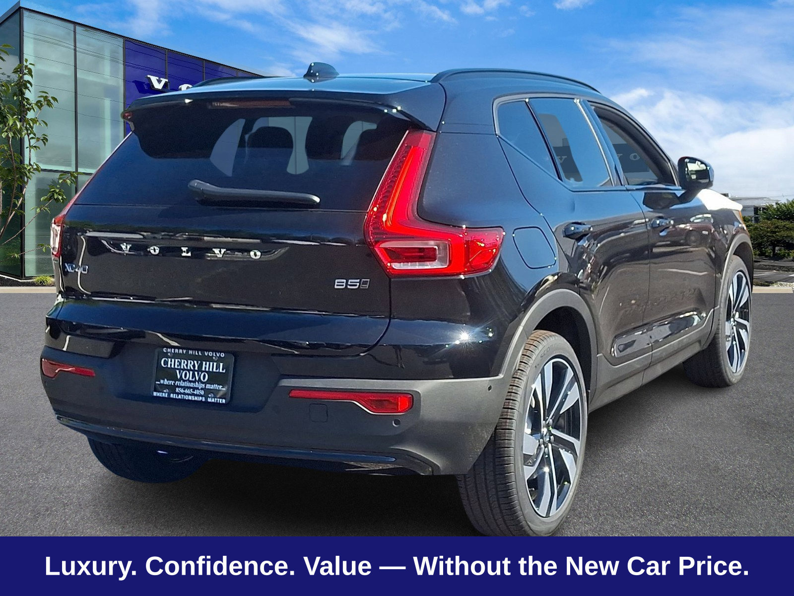 New 2026 Volvo XC40 B5 Ultra w/ Protection Package Premier AWD/4WD image 5
