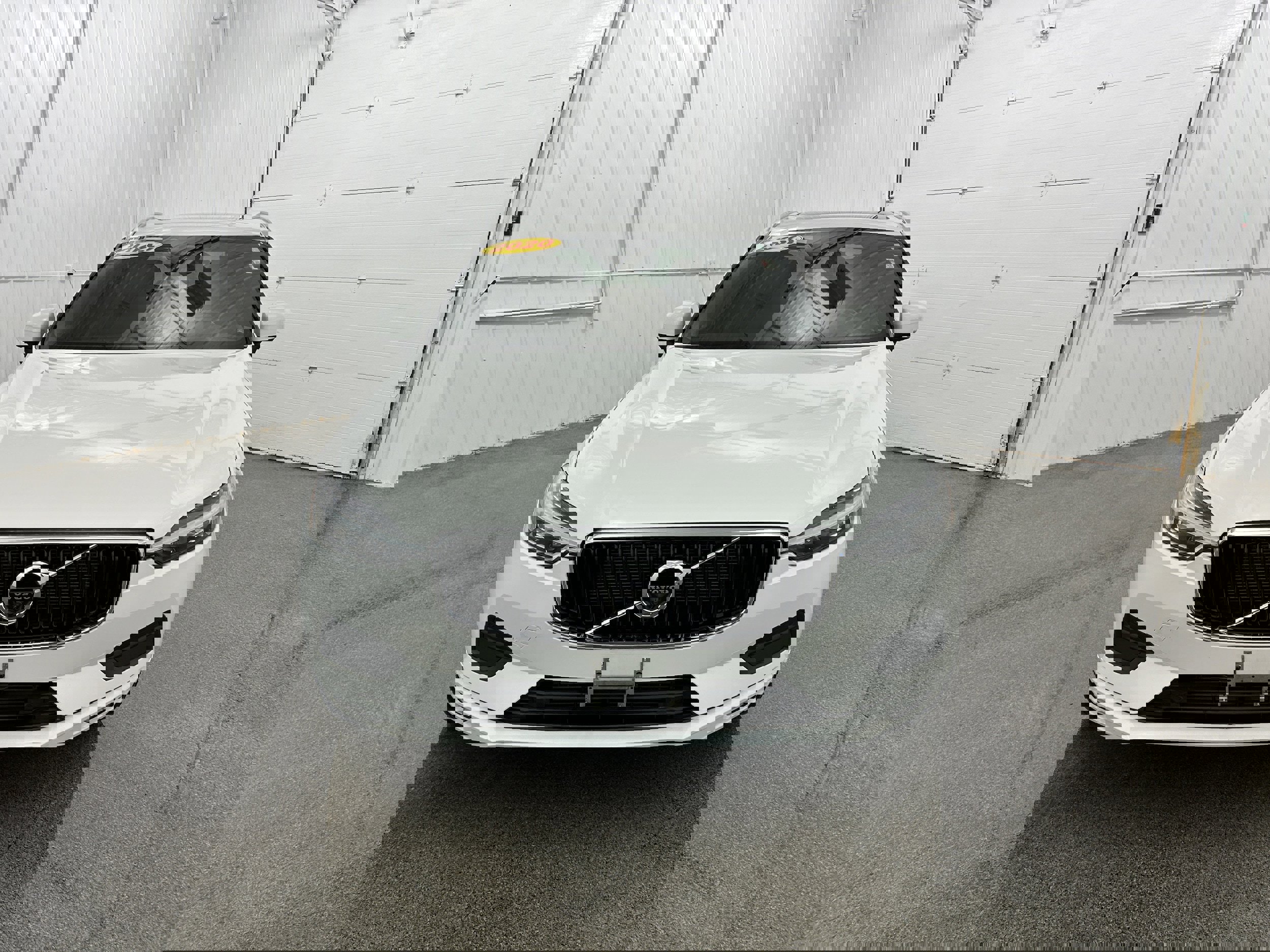 Used 2020 Volvo XC60 T6 Momentum image 16