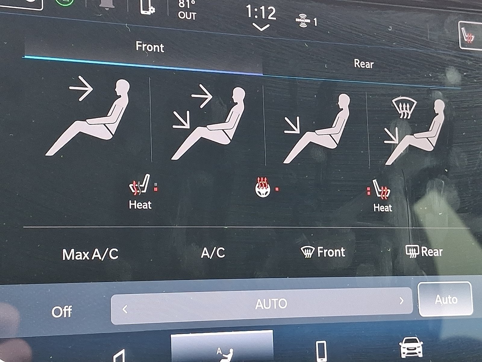 Used 2024 Chrysler Pacifica Touring-L FWD image 21