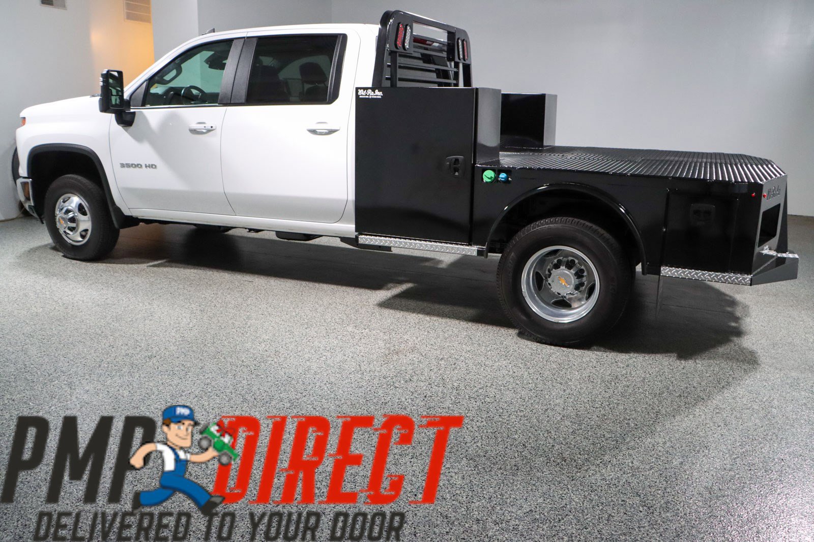 Used 2024 Chevrolet Silverado 3500 LT w/ Convenience Package image 11