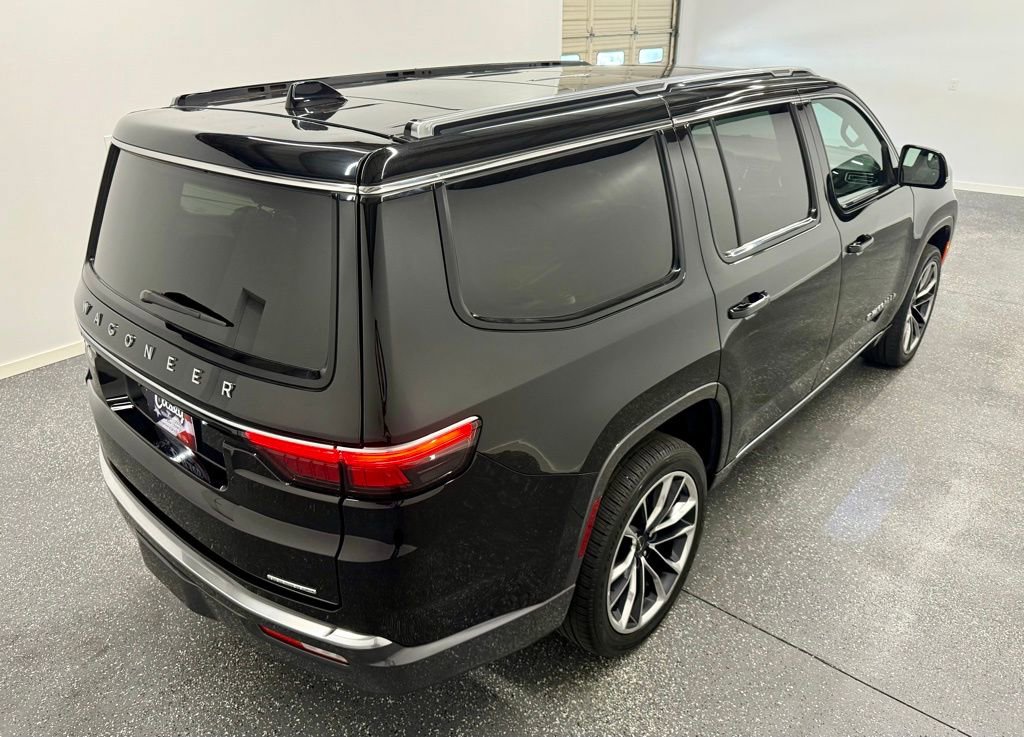 Used 2022 Jeep Wagoneer Series III w/ Premium Group I image 8