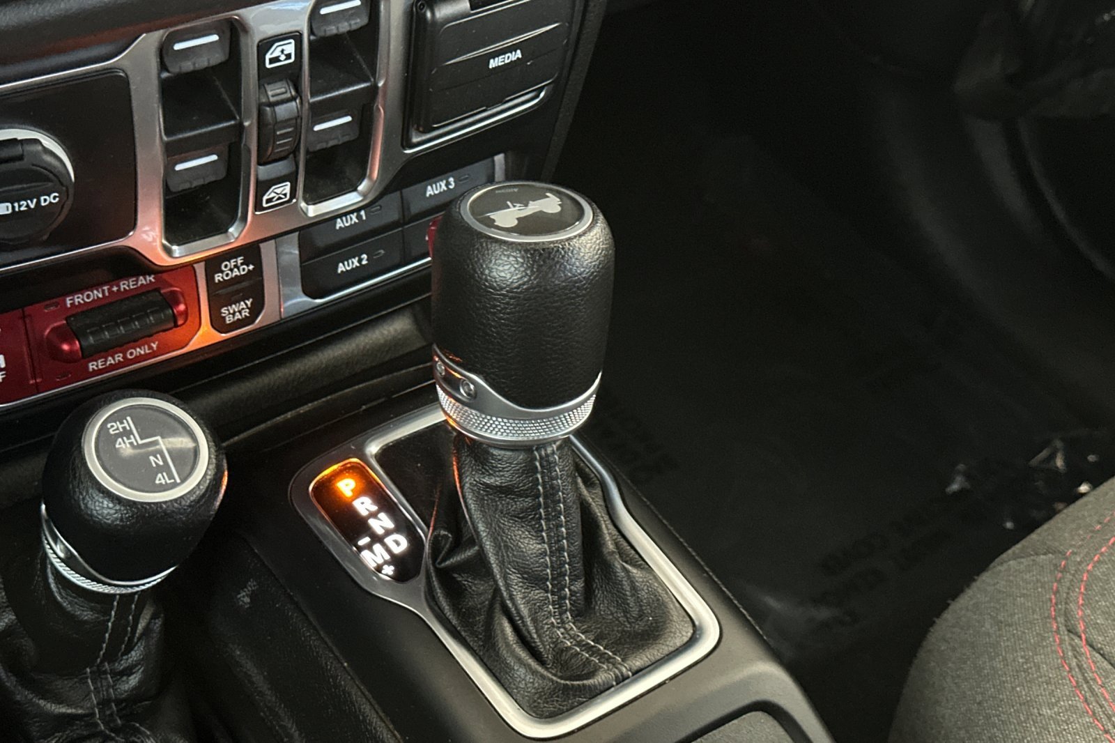 Used 2024 Jeep Wrangler Rubicon w/ Convenience Group image 34