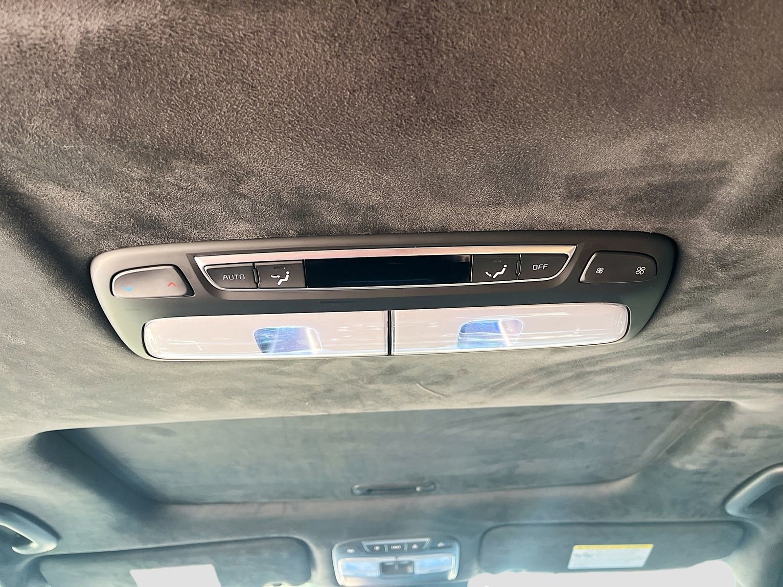 Used 2022 Kia Telluride SX w/ SX Prestige Package image 27