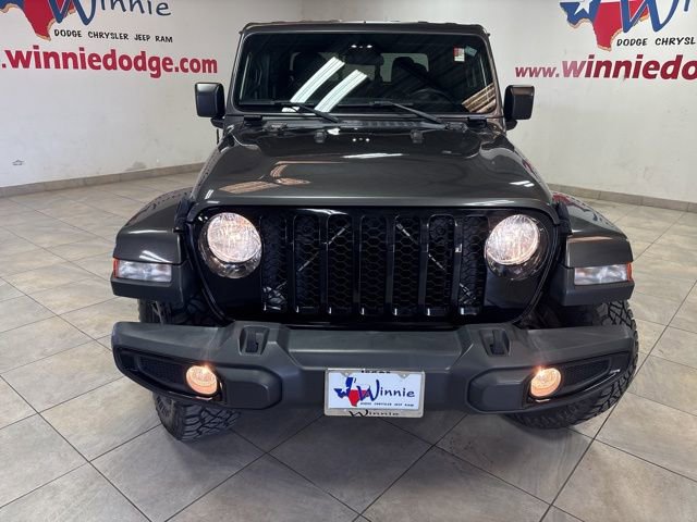 Used 2022 Jeep Gladiator Willys image 2