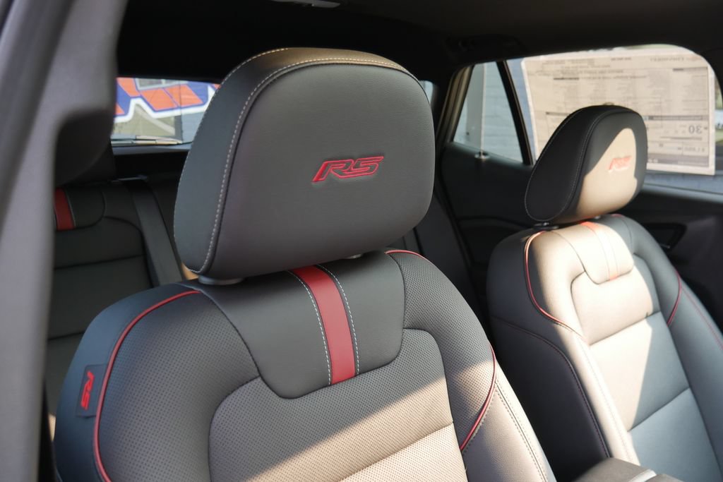 New 2026 Chevrolet Trax RS w/ Sunroof Package FWD image 11