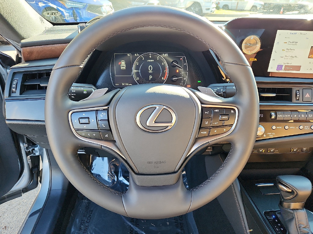 Used 2024 Lexus ES 350 w/ Premium Package FWD image 19