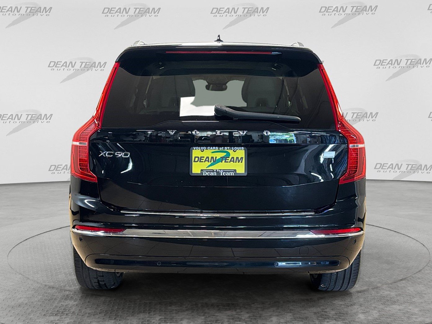 Used 2024 Volvo XC90 T8 Plus w/ Protection Package Premier AWD/4WD image 8