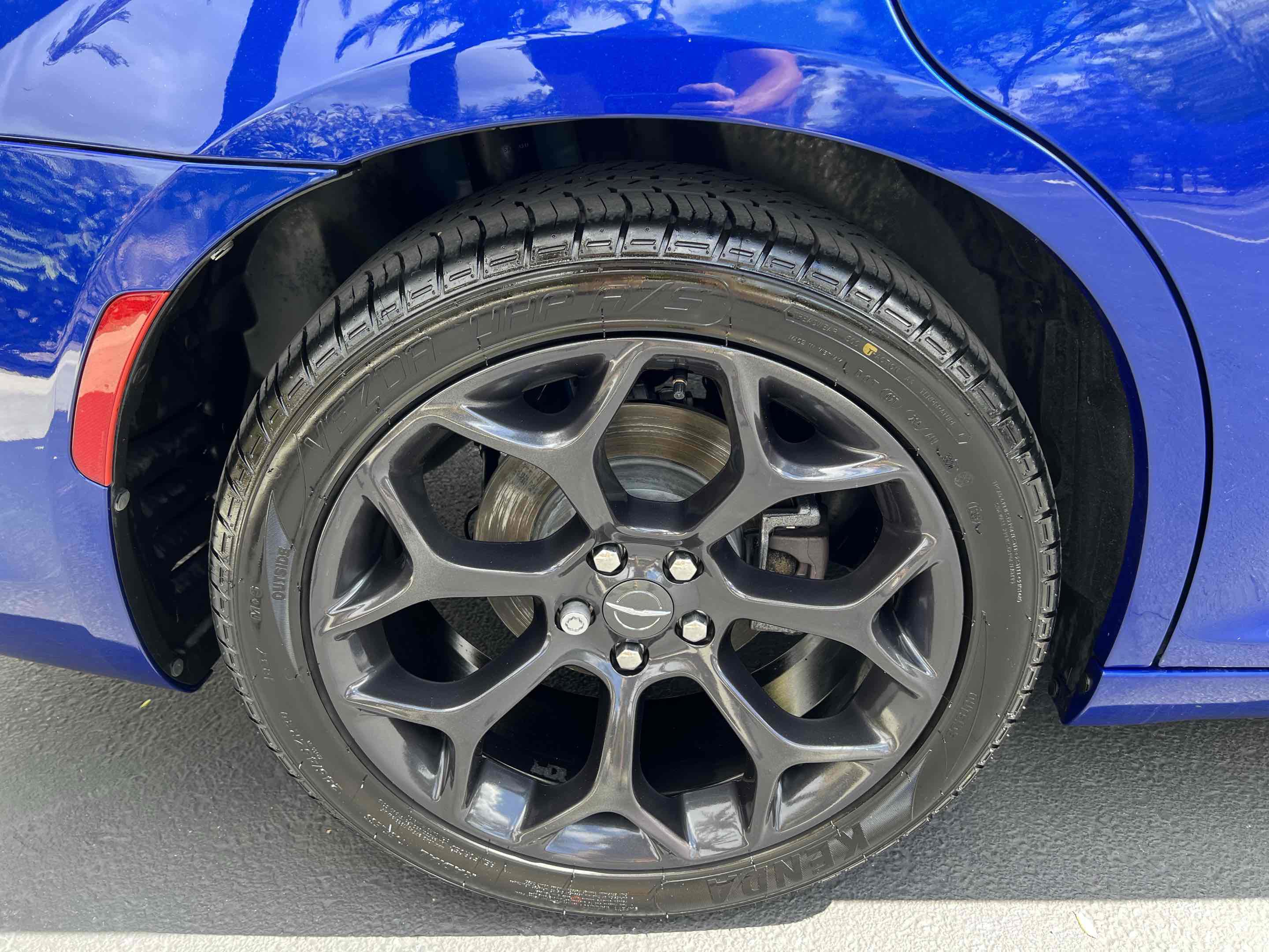 Used 2019 Chrysler 300 Touring w/ Sport Appearance Package image 69